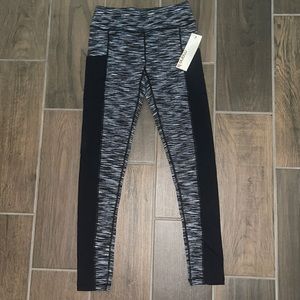 Mono b leggings. New with tags. Size S.